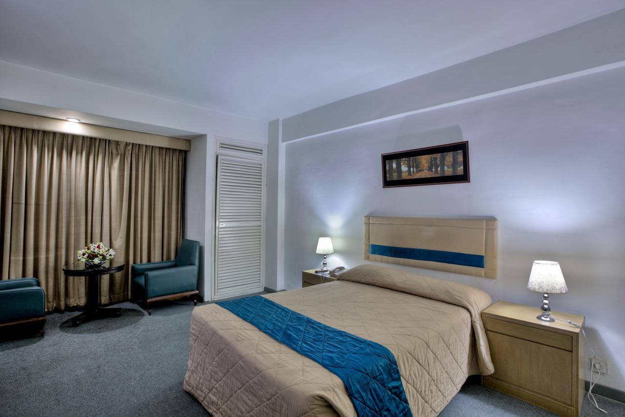 Hotel Purbani International Ltd. Дакка Экстерьер фото