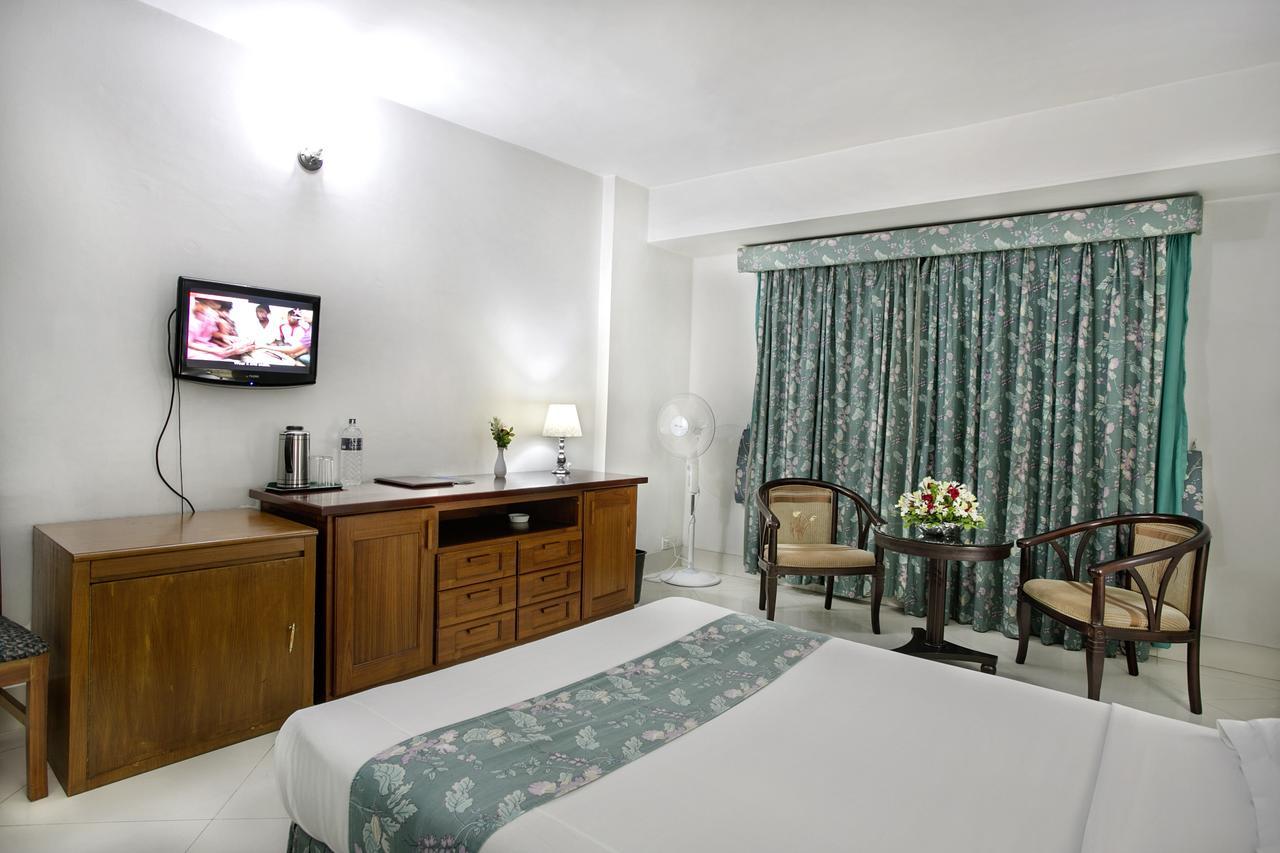 Hotel Purbani International Ltd. Дакка Экстерьер фото
