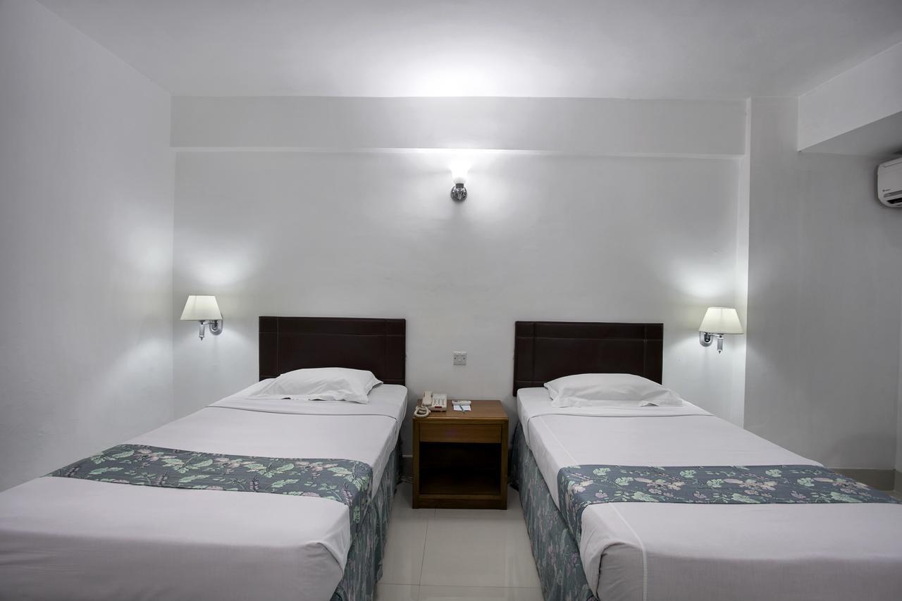 Hotel Purbani International Ltd. Дакка Экстерьер фото